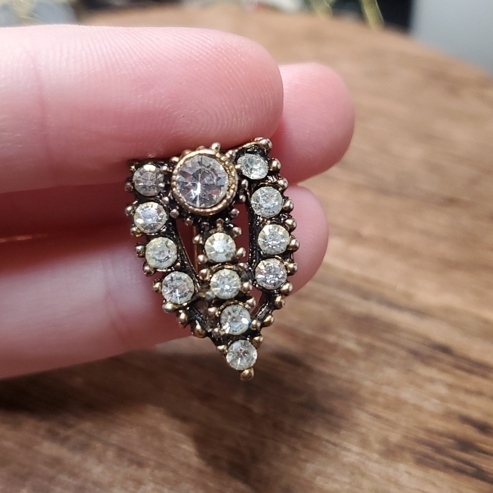 Unique cufflink crystal heirloom Gatsby collectible